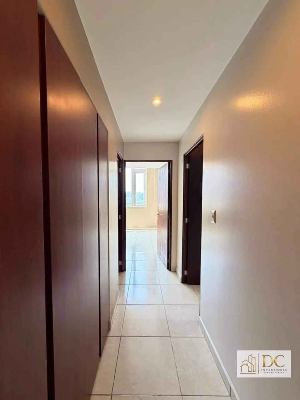 📍 Apartamento en Renta – 2 Hab + Balcón | Edificio Adriatika | Zona 14 — Apartamento en Alquiler en Adriática, Zona 14, Guatemala, Ciudad — foto 4 de 12