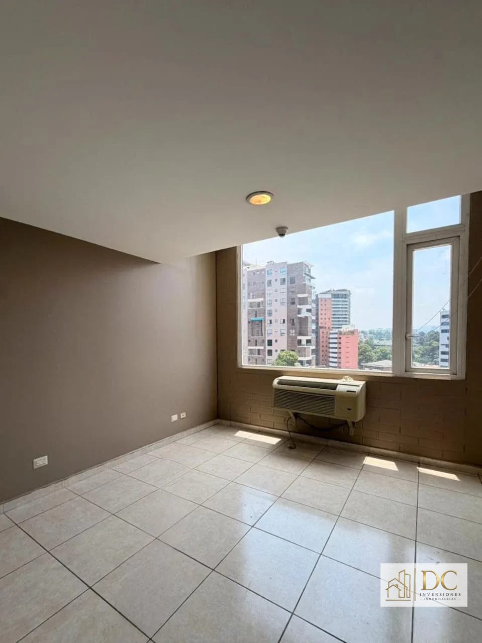 📍 Apartamento en Renta – 2 Hab + Balcón | Edificio Adriatika | Zona 14 — Apartamento en Alquiler en Adriática, Zona 14, Guatemala, Ciudad — foto 7 de 12