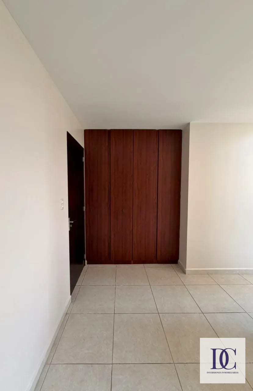 📍 APARTAMENTO EN RENTA – 2 HAB + BALCÓN | EDIFICIO ADRIATIKA | ZONA 14 — Apartamento en Alquiler en Adriática, Zona 14, Guatemala, Ciudad — foto 8 de 12