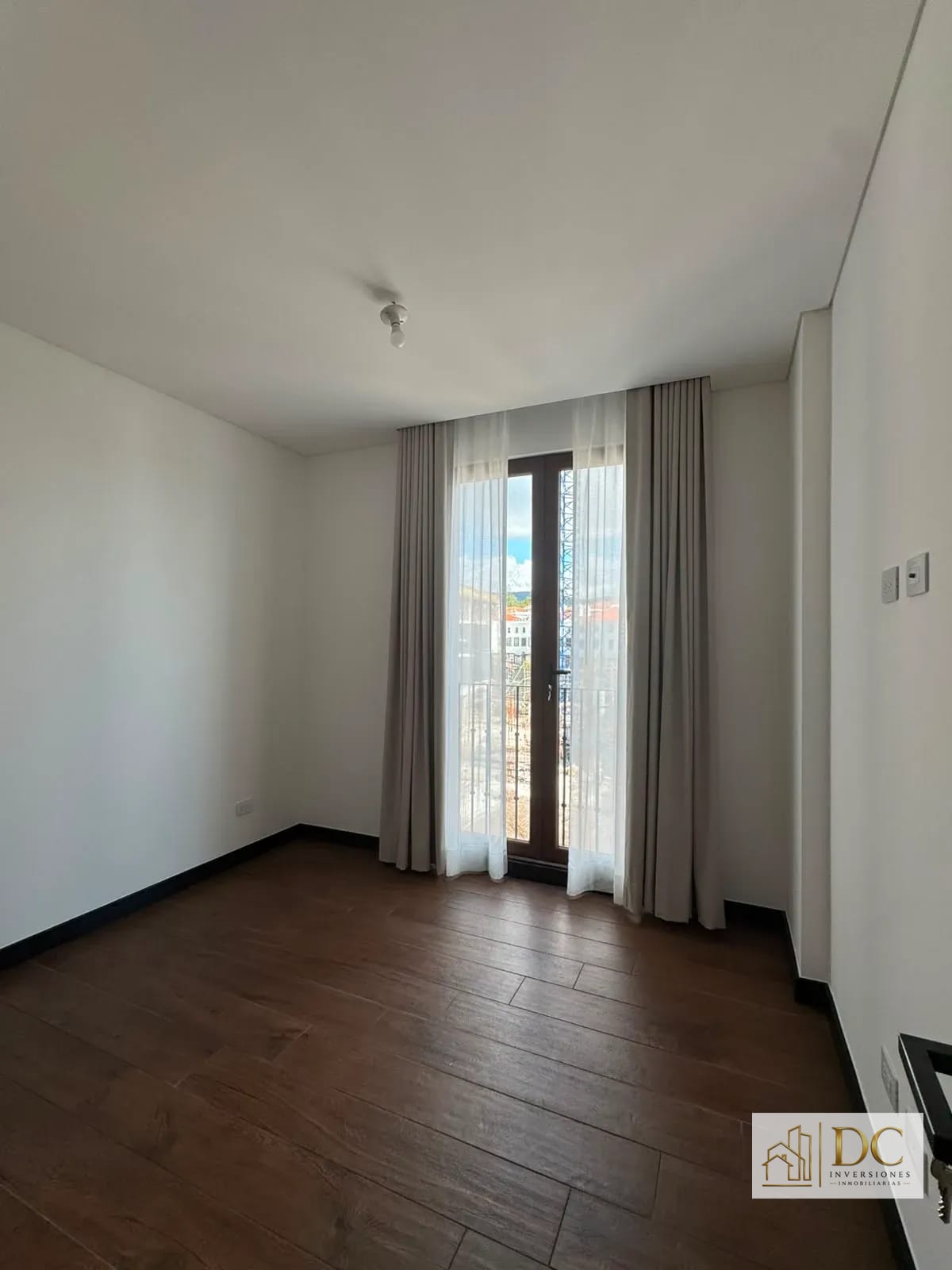 đ Apartamento en Renta â 2 Hab + BalcĂłn | Lirios CayalĂĄ | Zona 16 â Apartamento en Alquiler en Lirios de CayalĂĄ I, Zona 16, Guatemala, Ciudad â foto 5 de 11