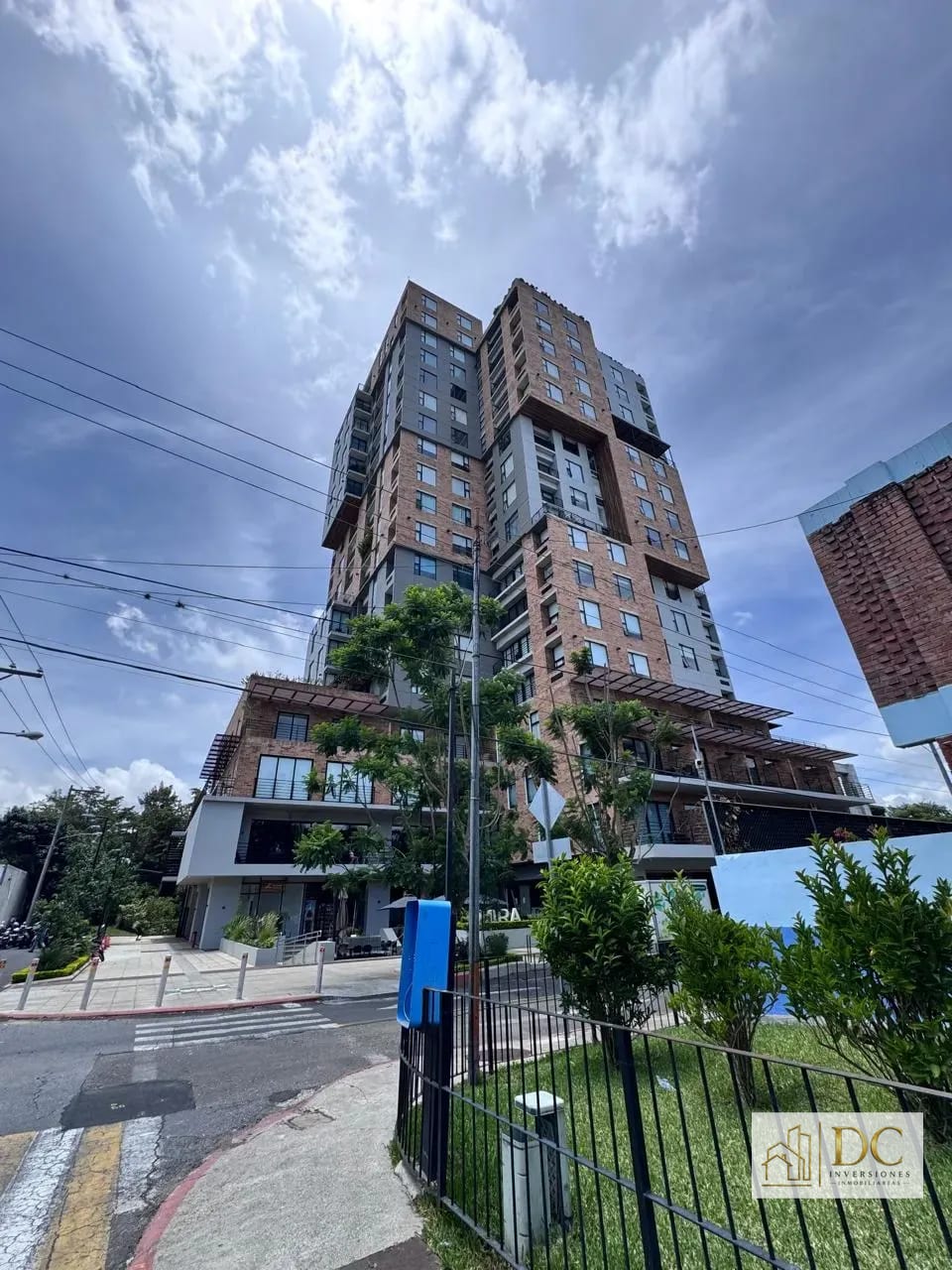📍 Apartamento en Renta – 2 Hab + Pet Friendly + Vista Panorámica | Mira 10 | Zona 10 — Apartamento en Alquiler en Mira, Zona 10, Guatemala, Ciudad — foto 11 de 12