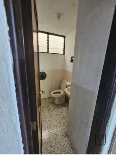 Casa en Alquiler para Oficina | Vista Hermosa II | Zona 15 | 2 niveles · 250 m² — Casa en Alquiler en Zona 15, Guatemala, Ciudad — foto 11 de 11