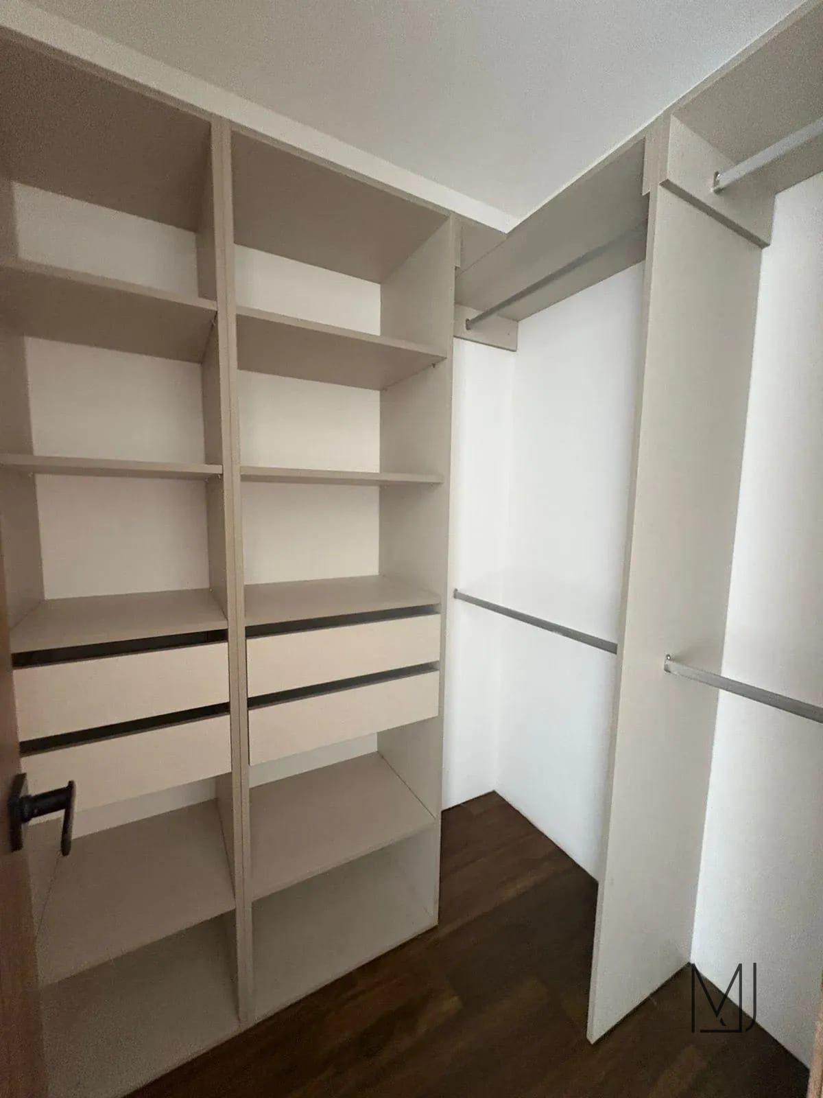 Apartamento en Alquiler | Vila Quince | Zona 15 VH2 | 2 habitaciones · 2 parqueos — Apartamento en Alquiler en Vila Quince, Zona 15, Guatemala, Ciudad — foto 9 de 15