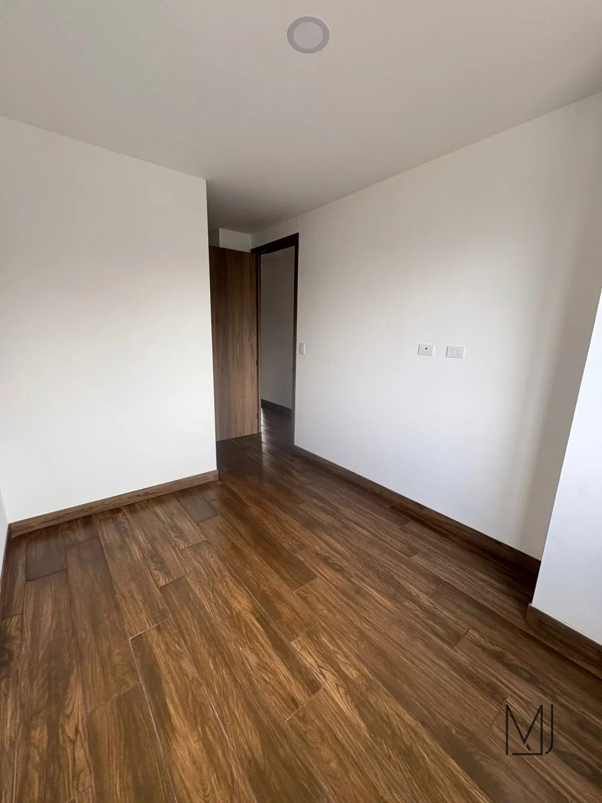 Apartamento en Alquiler | Vila Quince | Zona 15 VH2 | 2 habitaciones · 2 parqueos — Apartamento en Alquiler en Vila Quince, Zona 15, Guatemala, Ciudad — foto 5 de 15