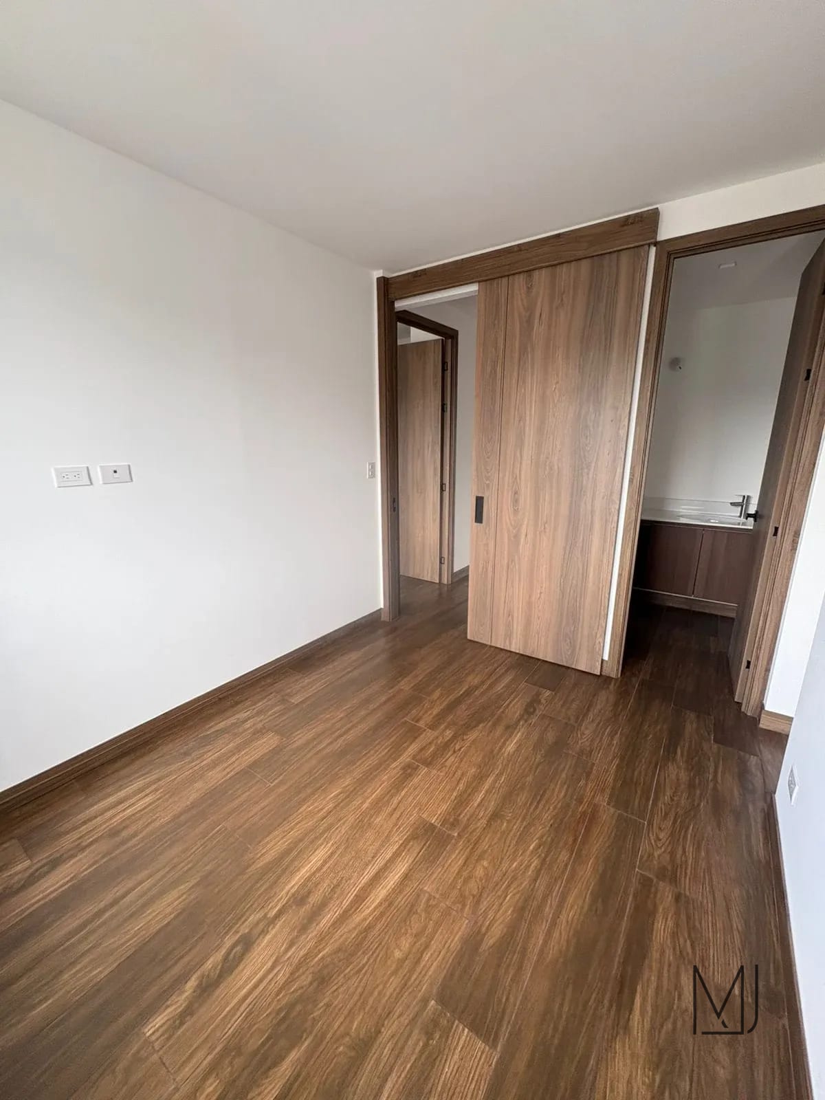 Apartamento en Alquiler | Vila Quince | Zona 15 VH2 | 2 habitaciones · 2 parqueos — Apartamento en Alquiler en Vila Quince, Zona 15, Guatemala, Ciudad — foto 6 de 15