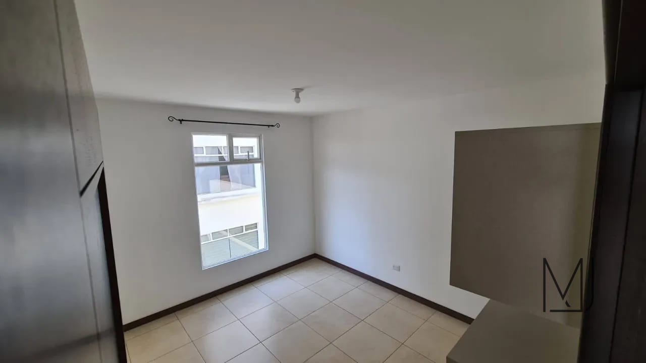 Apartamento en Alquiler | Pórtico | Zona 7 | 3 habitaciones · 2 parqueos — Apartamento en Alquiler en Zona 7, Guatemala, Ciudad — foto 5 de 7