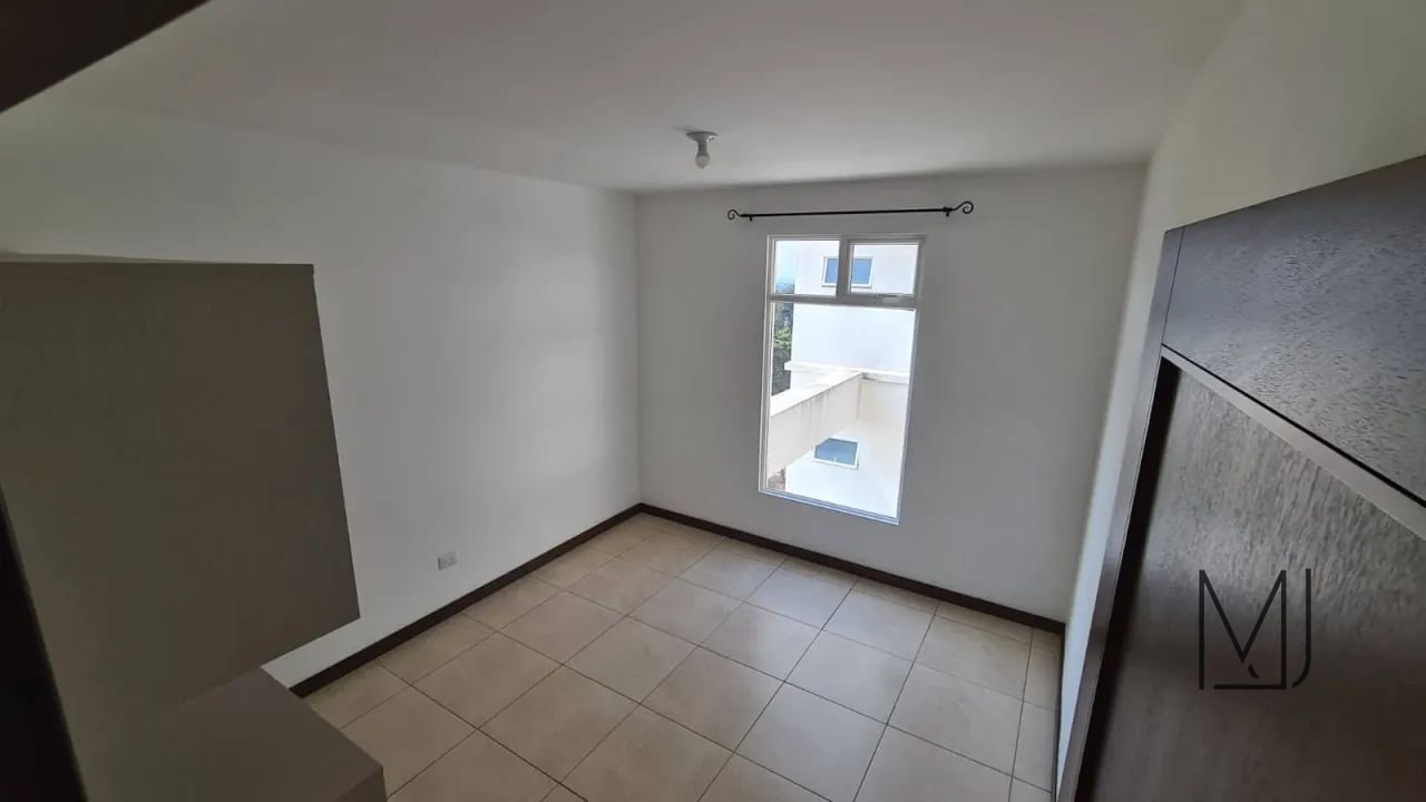 Apartamento en Alquiler | Pórtico | Zona 7 | 3 habitaciones · 2 parqueos — Apartamento en Alquiler en Zona 7, Guatemala, Ciudad — foto 6 de 7