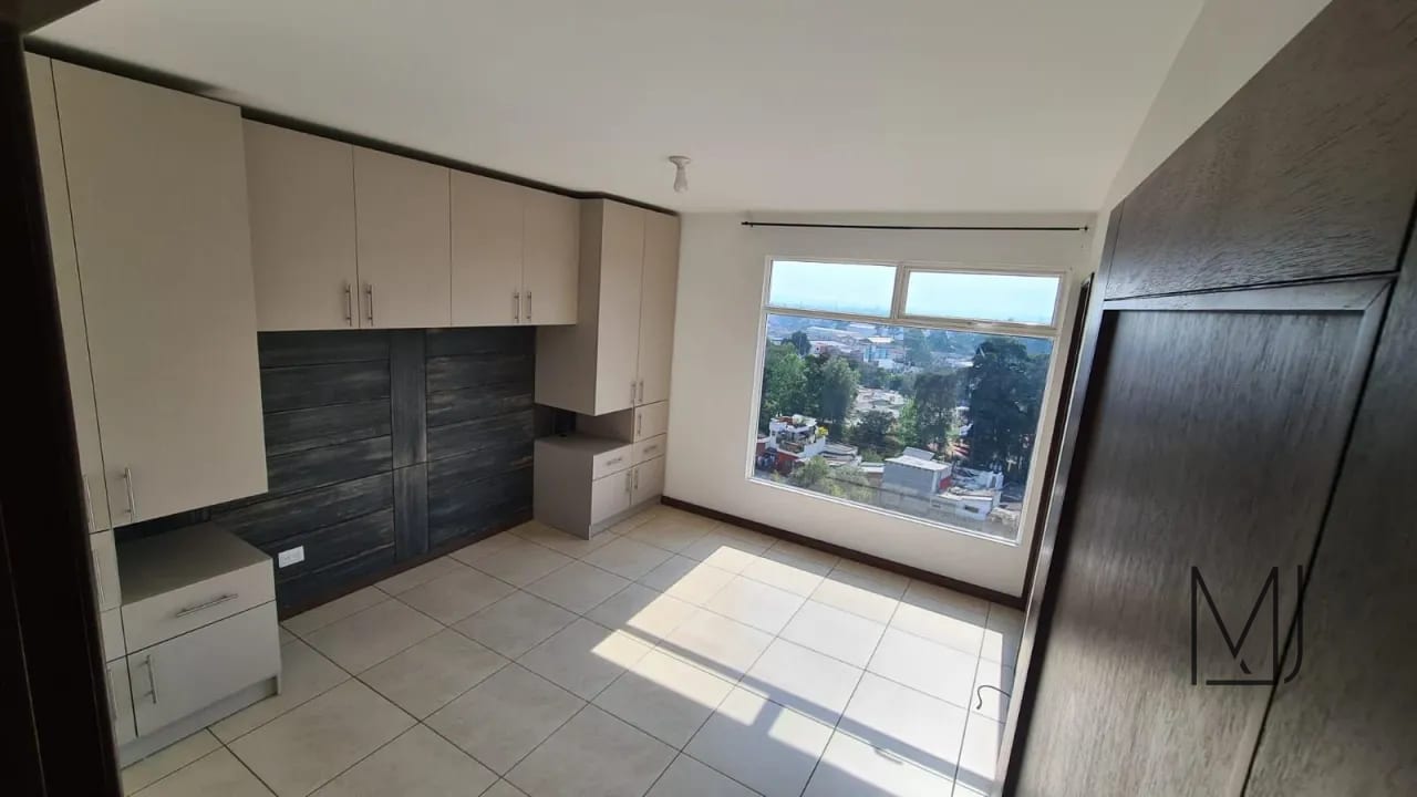 Apartamento en Alquiler | Pórtico | Zona 7 | 3 habitaciones · 2 parqueos — Apartamento en Alquiler en Zona 7, Guatemala, Ciudad — foto 4 de 7