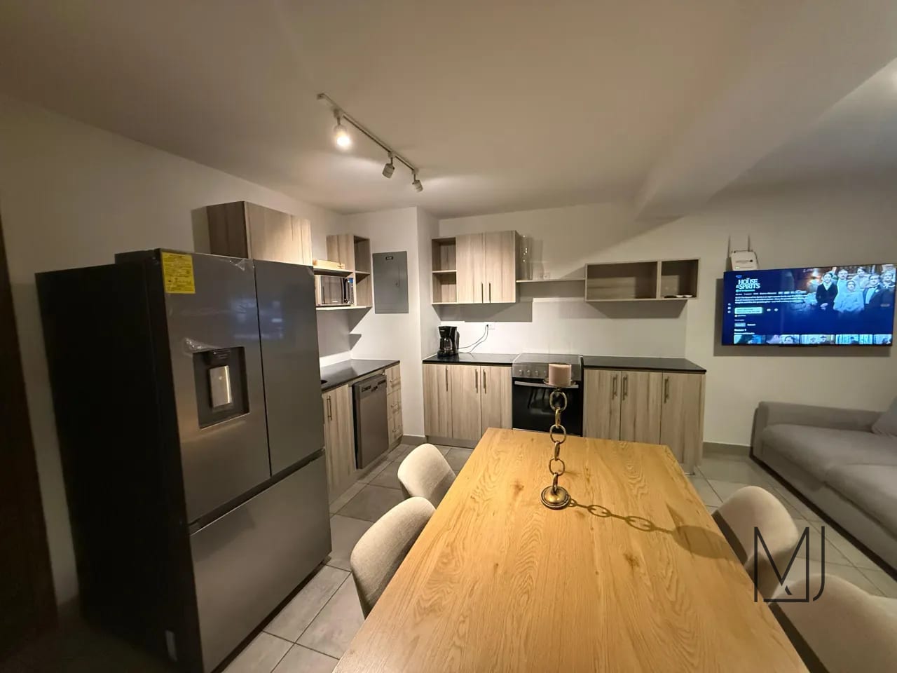 Apartamento en Alquiler | Modra | Zona 4 | Amueblado · 3 habitaciones — Apartamento en Alquiler en Modra, Zona 4, Guatemala, Ciudad — foto 4 de 10