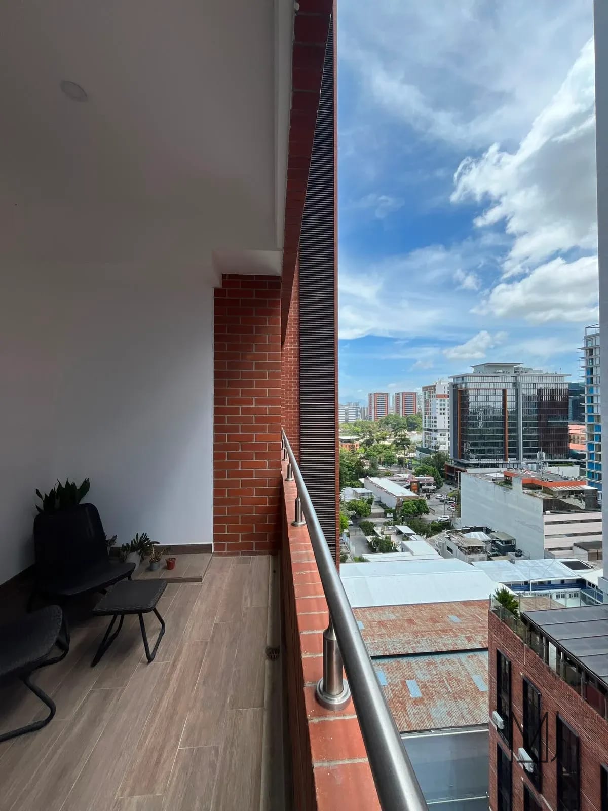 Apartamento Amueblado en Alquiler | Diagoseis | Zona 10 | Diagonal 6 · 1 habitación — Apartamento en Alquiler en Diagoseis, Zona 10, Guatemala, Ciudad — foto 1 de 17