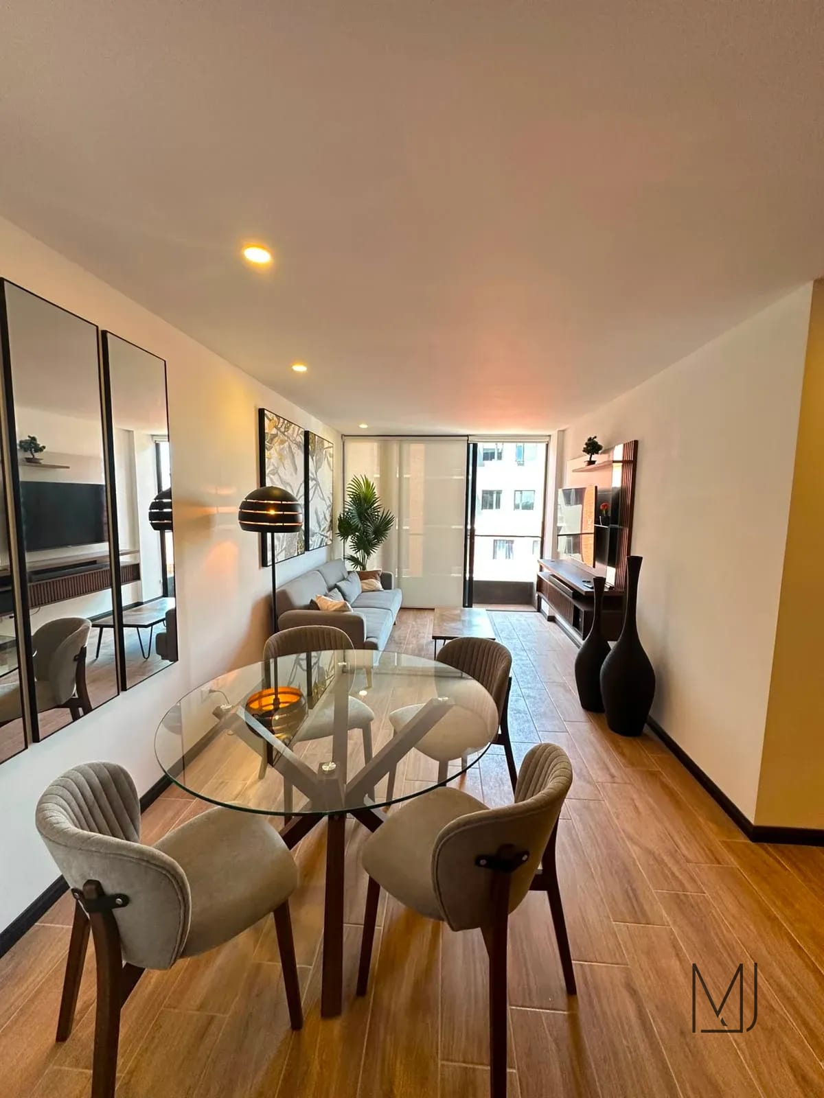 Apartamento Amueblado en Alquiler | Edificio Essenza | Zona 13 | 2 ha · alto — Apartamento en Alquiler en Zona 13, Guatemala, Ciudad — foto 1 de 10