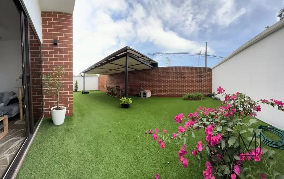 Apartamento en Alquiler | Torre Once | Colonia Mariscal, Zona 11 | Terraza privada de 100 m² · Pet friendly — Apartamento en Alquiler en Torre Once, Zona 11, Guatemala, Ciudad — foto 2 de 14