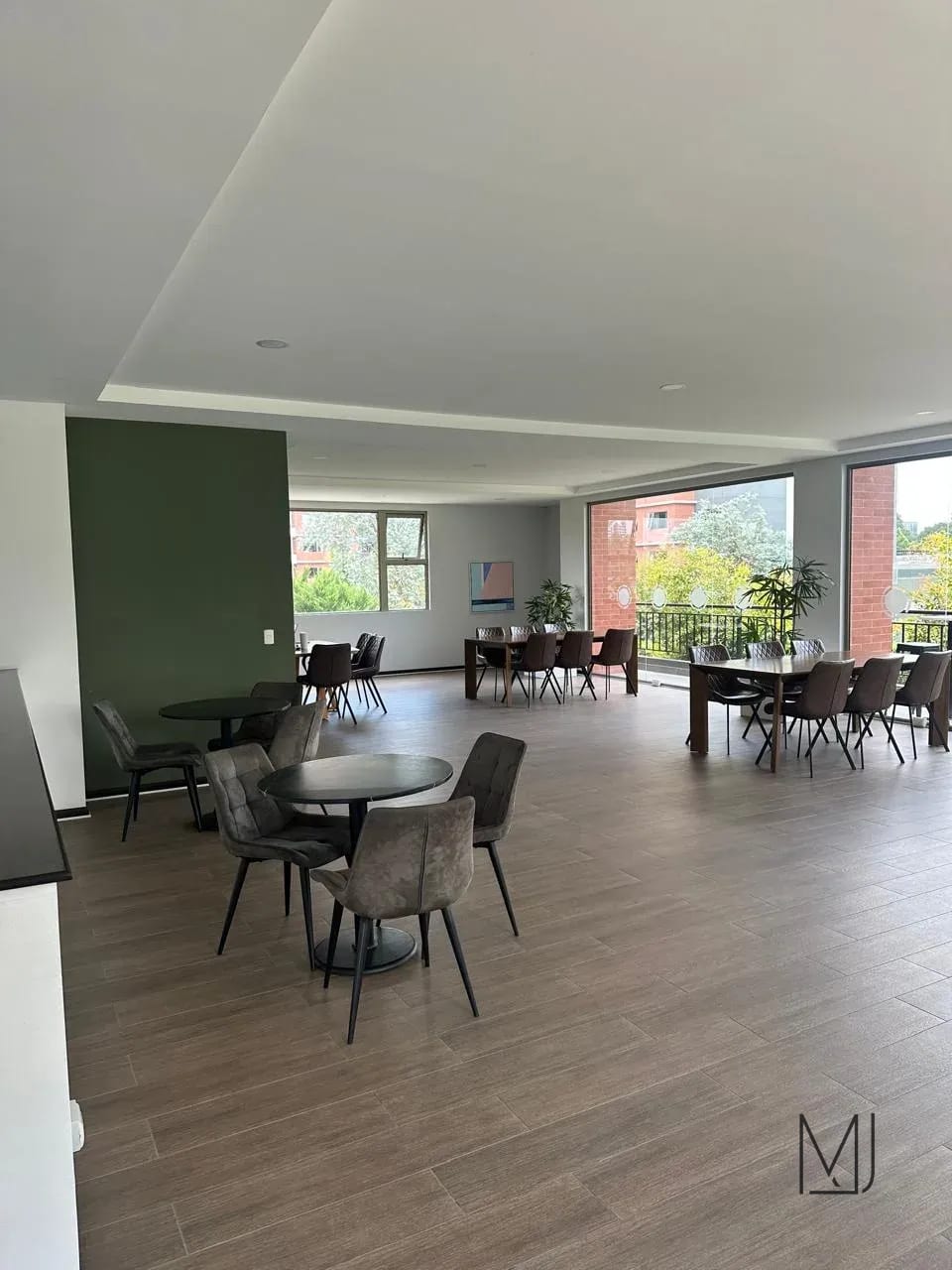 Apartamento en Alquiler | Edificio Seghería | Zona 14 | Espacioso · Amplias áreas verdes — Apartamento en Alquiler en Segheria, Zona 14, Guatemala, Ciudad — foto 16 de 16