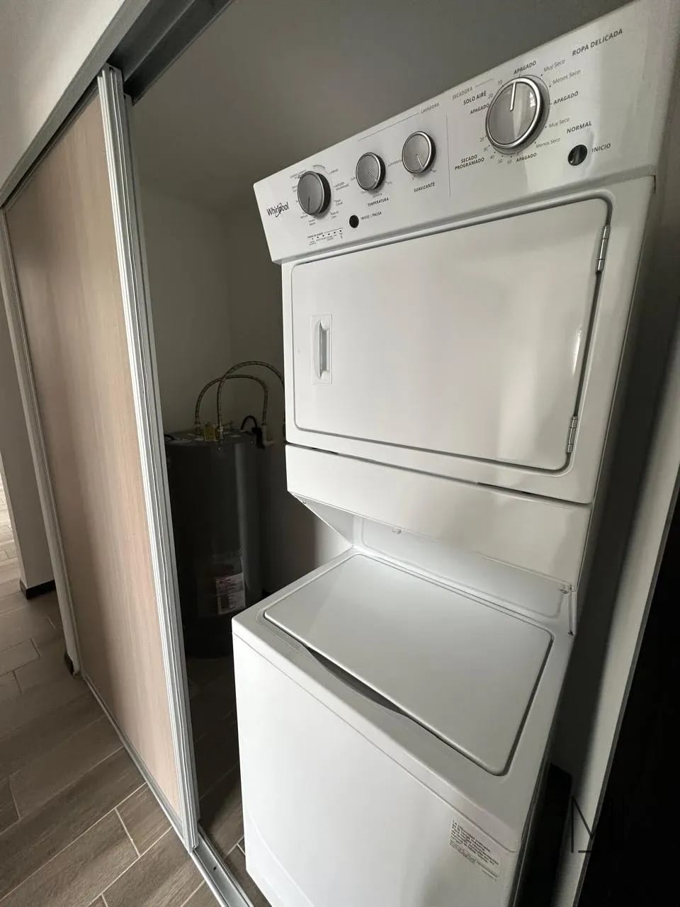 Apartamento en Alquiler | Edificio Seghería | Zona 14 | Espacioso · Amplias áreas verdes — Apartamento en Alquiler en Segheria, Zona 14, Guatemala, Ciudad — foto 13 de 16