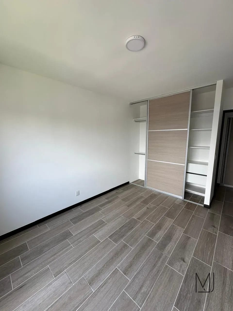 Apartamento en Alquiler | Edificio Seghería | Zona 14 | Espacioso · Amplias áreas verdes — Apartamento en Alquiler en Segheria, Zona 14, Guatemala, Ciudad — foto 10 de 16