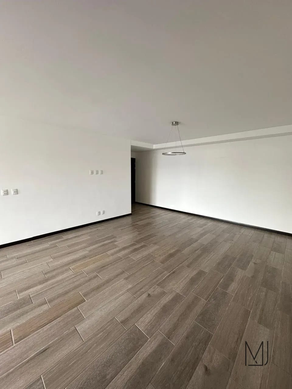 Apartamento en Alquiler | Edificio Seghería | Zona 14 | Espacioso · Amplias áreas verdes — Apartamento en Alquiler en Segheria, Zona 14, Guatemala, Ciudad — foto 5 de 16