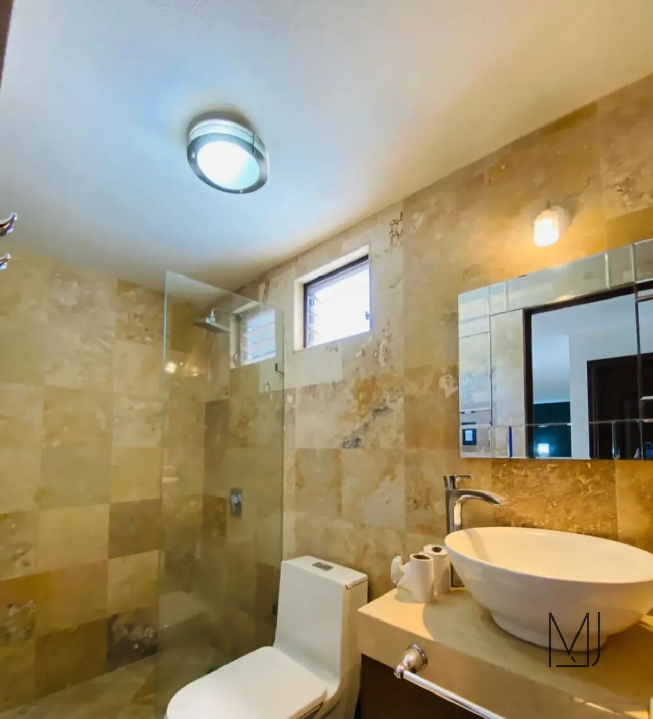 Casa en Venta | Condominio Windsor | San Cristóbal Zona 8 de Mixco | 3 habitaciones · Pérgola — Casa en Venta en Zona 8 Mixco, Guatemala, Ciudad — foto 11 de 11