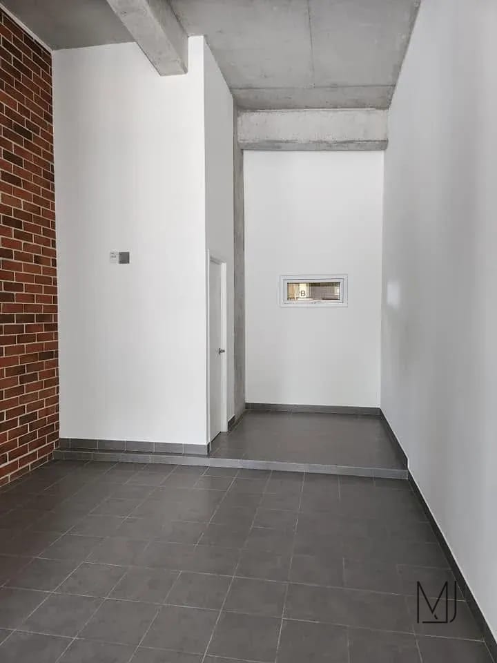 Local Comercial en Alquiler | Edificio Baldone | Zona 2 | Ideal para atención al público — Local en Alquiler en Baldone, Zona 2, Guatemala, Ciudad — foto 5 de 9