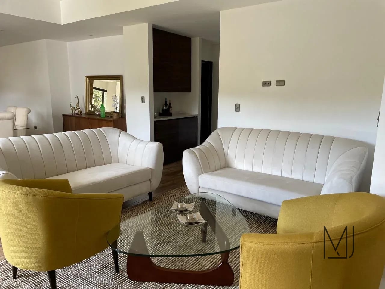 Apartamento Amueblado en Alquiler | Natur Premium | Zona 16 | 220 m² · Vista verde — Apartamento en Alquiler en Zona 16, Guatemala, Ciudad — foto 3 de 11