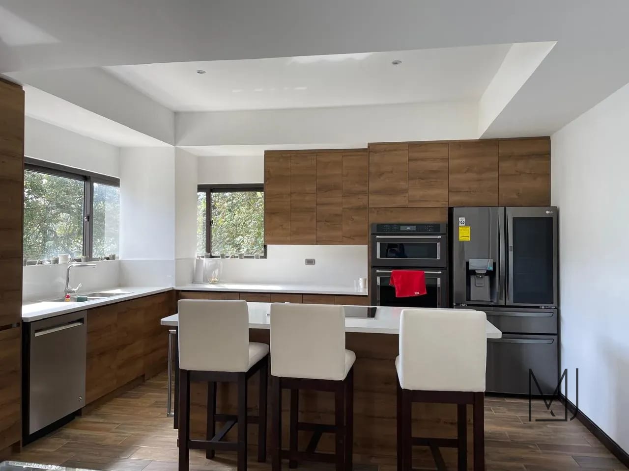 Apartamento Amueblado en Alquiler | Natur Premium | Zona 16 | 220 m² · Vista verde — Apartamento en Alquiler en Zona 16, Guatemala, Ciudad — foto 1 de 11