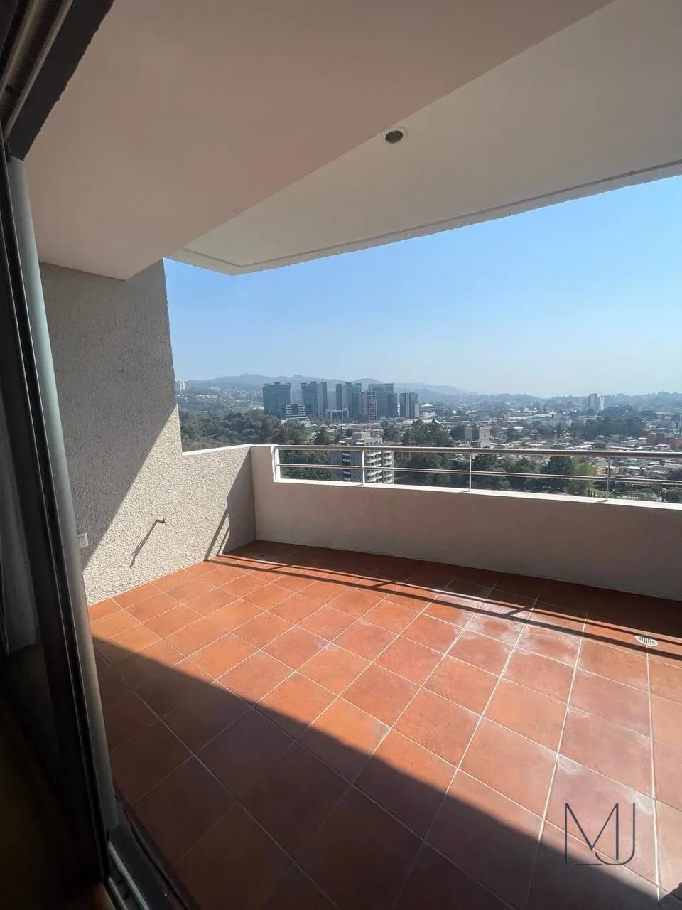 Apartamento en Alquiler Botticelli Zona 15 272 m² 3 Habitaciones — Apartamento en Alquiler en Botticelli, Zona 15, Guatemala, Ciudad — foto 3 de 17