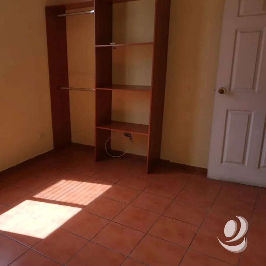 ¡¡¡Preciosa Casa en Renta en Condominio sobre Bulevar San Cristóbal!!! — Casa en Alquiler en Zona 8 Mixco, Guatemala, Ciudad — foto 14 de 17