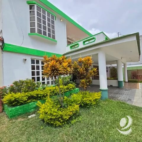 Casa en Renta Condominio sobre Bulevar San Cristóbal — Casa en Alquiler en Zona 8 Mixco, Guatemala, Ciudad — foto 1 de 16