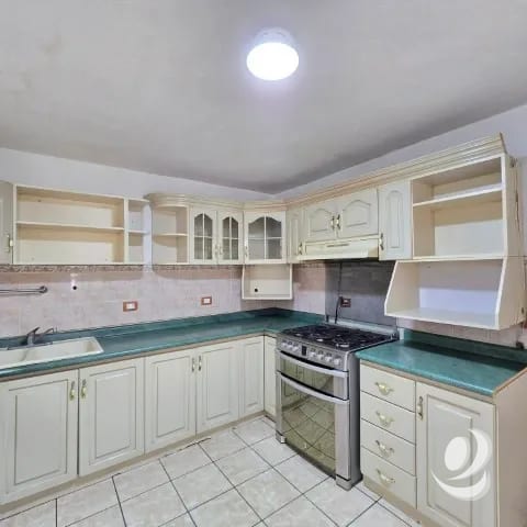 Casa en Renta Condominio sobre Bulevar San Cristóbal — Casa en Alquiler en Zona 8 Mixco, Guatemala, Ciudad — foto 6 de 16