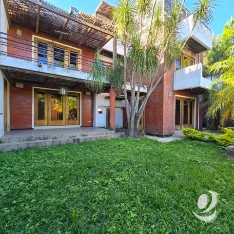 Casa en Venta Las Orquídeas, San Cristóbal por Walmart — Casa en Venta en Zona 8 Mixco, Guatemala, Ciudad — foto 1 de 17