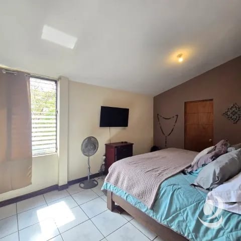 Casa en Venta Las Hojarascas Zona 1 de Mixco, Guatemala — Casa en Venta en Zona 1 Mixco, Guatemala, Ciudad — foto 12 de 16