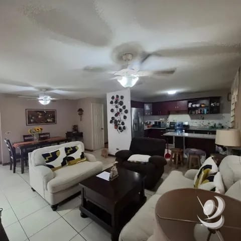 Casa en Venta Jardines de Verona Villa Nueva — Casa en Venta en Villa Nueva, Guatemala, Ciudad — foto 2 de 16