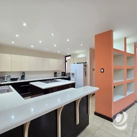 Casa en Venta San Cristóbal Valle Dorado Bulevar Sur — Casa en Venta en Zona 8 Mixco, Guatemala, Ciudad — foto 9 de 17