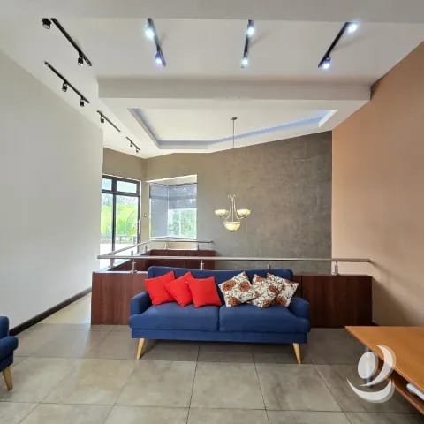 Casa en Venta San Cristóbal Valle Dorado Bulevar Sur — Casa en Venta en Zona 8 Mixco, Guatemala, Ciudad — foto 12 de 17