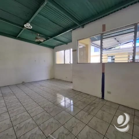 Ofi-Bodega en Venta San Cristóbal Zona 8 de Mixco — Bodega / Ofibodega en Venta en Zona 8 Mixco, Guatemala, Ciudad — foto 9 de 15