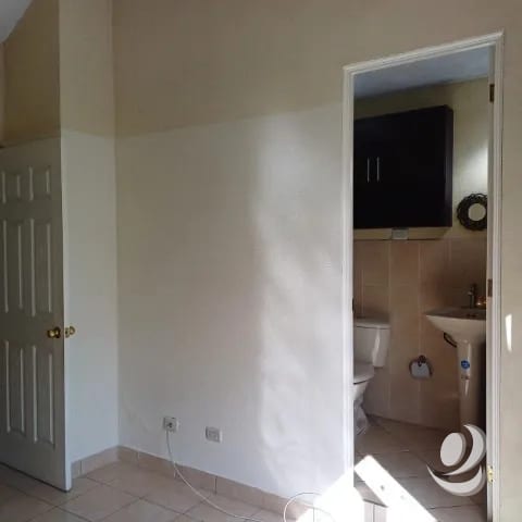 Casa en Venta Los Sauces, San José Pinula, Guatemala — Casa en Venta en San José Pinula, Guatemala, Ciudad — foto 10 de 17