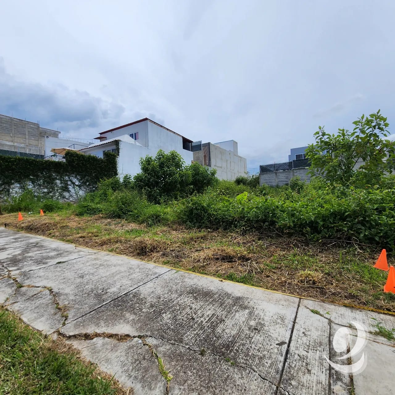 Terreno en Venta Zona 16 Colonia Hacienda Real 8 x 25 — Terreno en Venta en Zona 16, Guatemala, Ciudad — foto 8 de 12