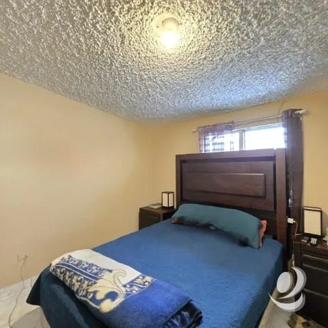 Casa en Venta San Cristóbal con Dos Locales Comerciales — Casa en Venta en Zona 8 Mixco, Guatemala, Ciudad — foto 10 de 17