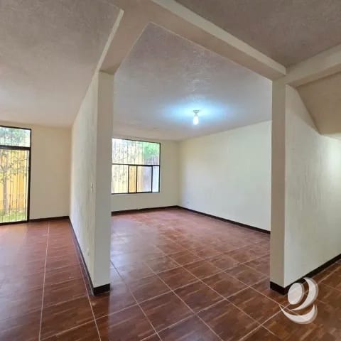 Casa en Venta Pinares de San Cristóbal, Zona 8 de Mixco — Casa en Venta en Zona 8 Mixco, Guatemala, Ciudad — foto 5 de 17