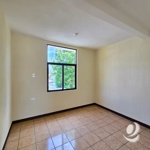 Casa en Venta Pinares de San Cristóbal, Zona 8 de Mixco — Casa en Venta en Zona 8 Mixco, Guatemala, Ciudad — foto 14 de 17