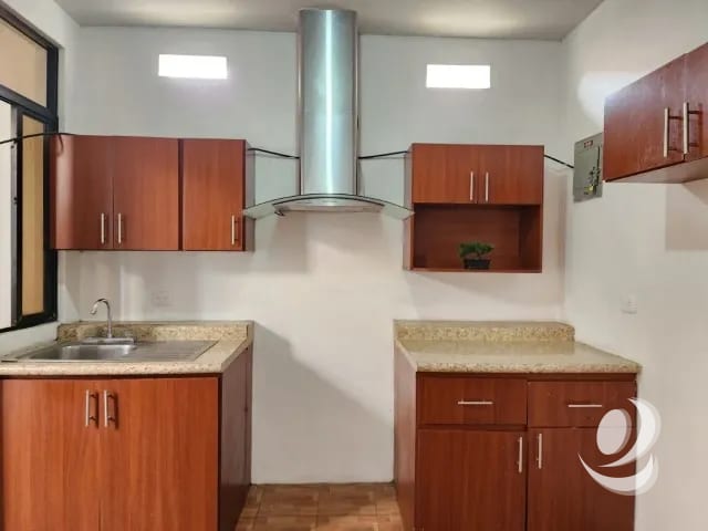 Casa en Venta para Comercio en Santa Lucia Milpas Altas — Casa en Venta en Santa Lucía Milpas Altas, Sacatepéquez — foto 11 de 17