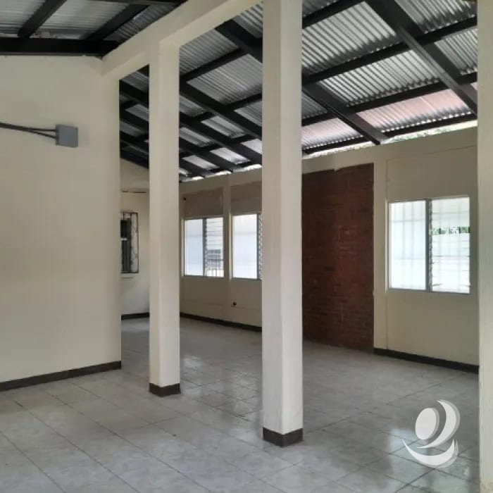 Casa para Uso Comercial en Venta Villa Nueva — Casa en Venta en Villa Nueva, Guatemala, Ciudad — foto 5 de 16