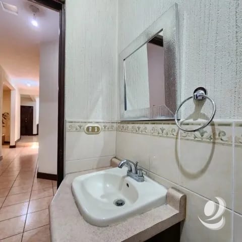 Casa en Venta Pinares de San Cristóbal, Guatemala — Casa en Venta en Zona 8 Mixco, Guatemala, Ciudad — foto 10 de 17