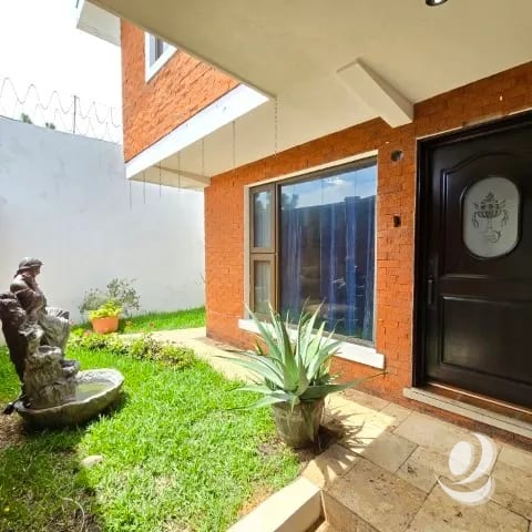 Casa en Venta en Vista al Valle San Cristóbal Guatemala — Casa en Venta en Zona 8 Mixco, Guatemala, Ciudad — foto 1 de 17