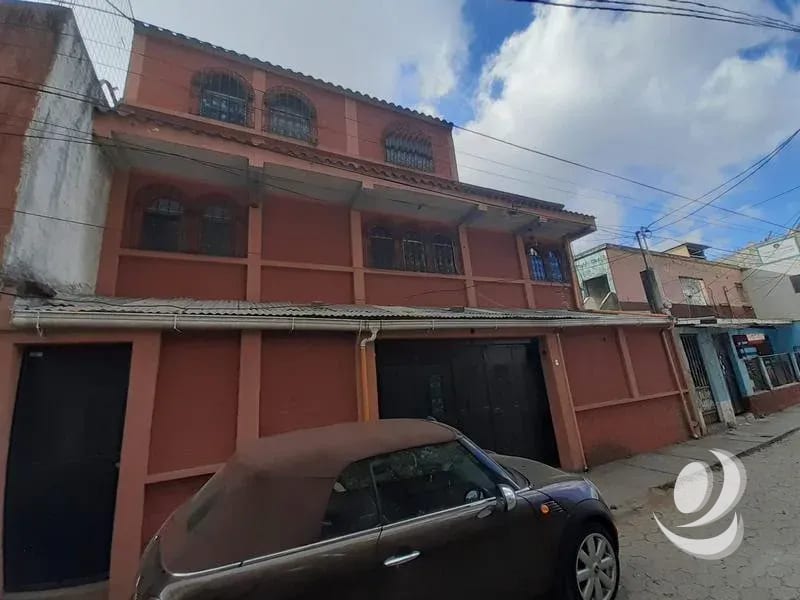 Propiedad en Venta con Apartamentos en Calzada San Juan — Edificio en Venta en Zona 3 Mixco, Guatemala, Ciudad — foto 1 de 14