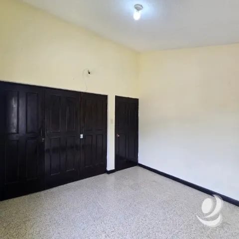 ¡¡¡Preciosa Casa en Venta Zona 12 Colonia Residencial El Bosque!!! — Casa en Venta en Zona 12, Guatemala, Ciudad — foto 13 de 17