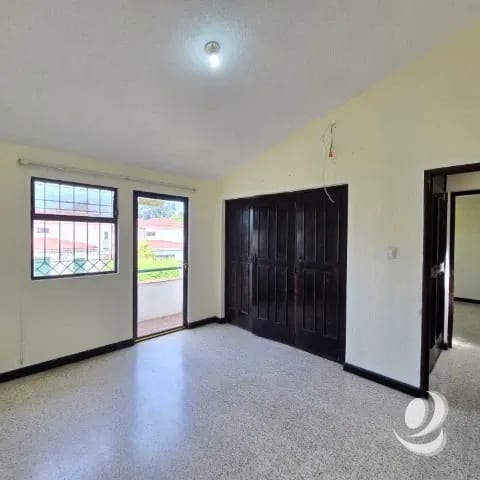 ¡¡¡Preciosa Casa en Venta Zona 12 Colonia Residencial El Bosque!!! — Casa en Venta en Zona 12, Guatemala, Ciudad — foto 14 de 17