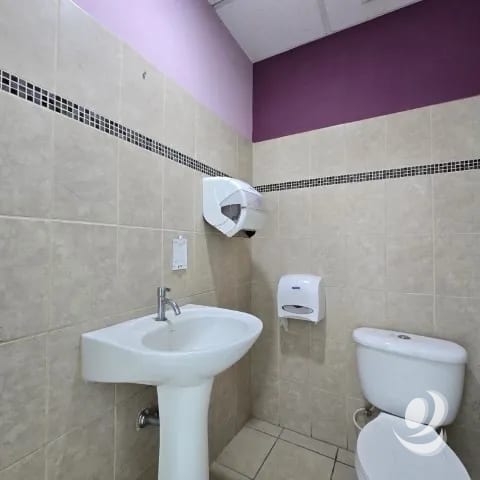 ¡¡Preciosa Oficina en Renta Zona Pradera Zona 10 de 86.57 mts2!! — Oficina en Alquiler en Zona 10, Guatemala, Ciudad — foto 10 de 13