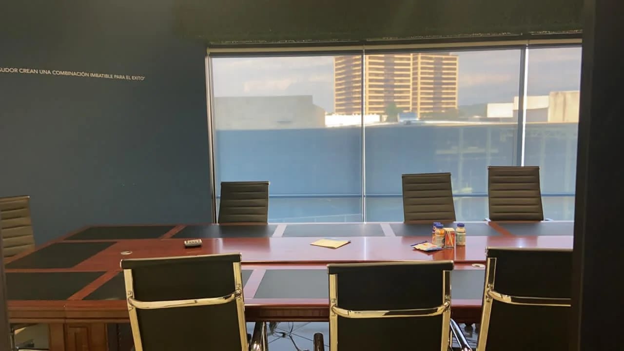 Oficina en venta zona 10 — Oficina en Venta en Design Center, Zona 10, Guatemala, Ciudad — foto 4 de 7