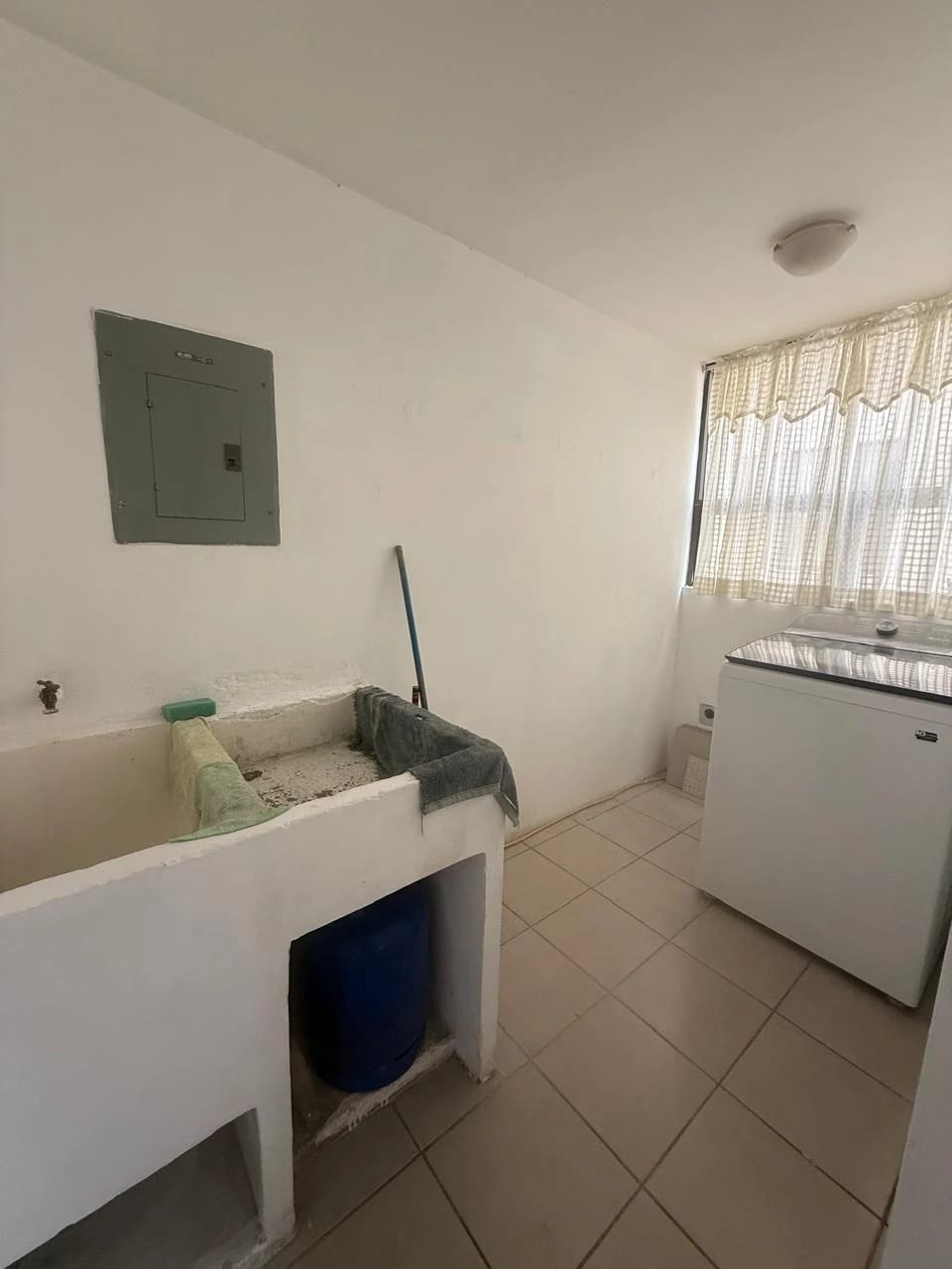 Apartamento en renta zona 14 la Villa — Apartamento en Alquiler en Zona 14, Guatemala, Ciudad — foto 6 de 8