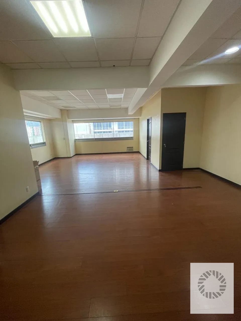 Rento Oficina Edificio Torino, zona 10 — Oficina en Alquiler en Zona 10, Guatemala, Ciudad — foto 1 de 6